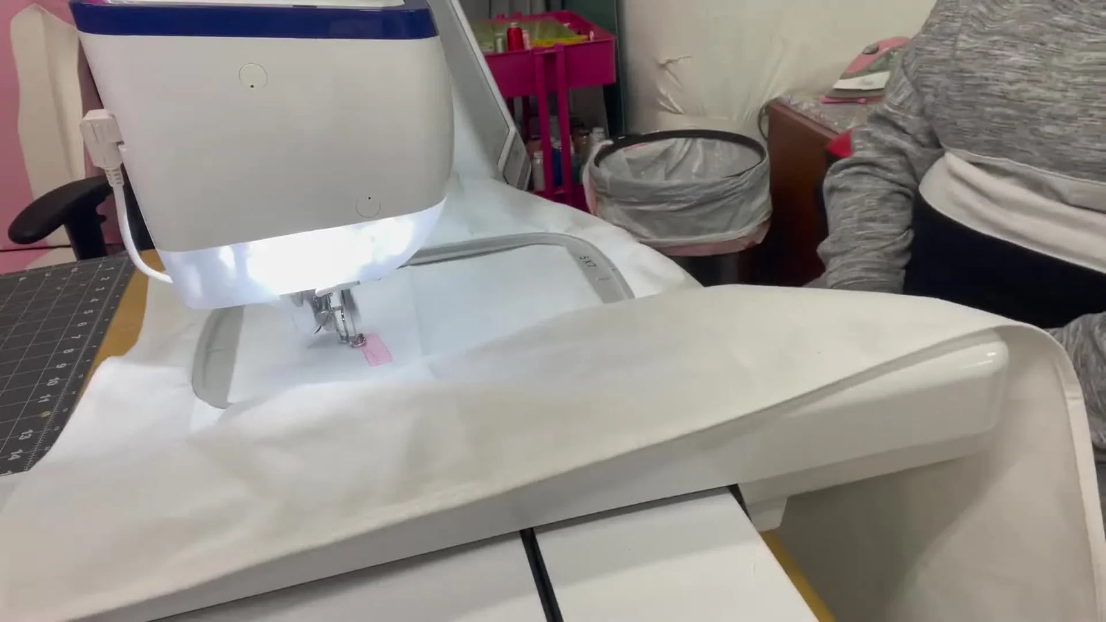 Tea Towel Embroidery on the Brother Dream Machine (XV 8500D): Clean Centering, Taut Hooping, and a Finish That Won’t Pucker