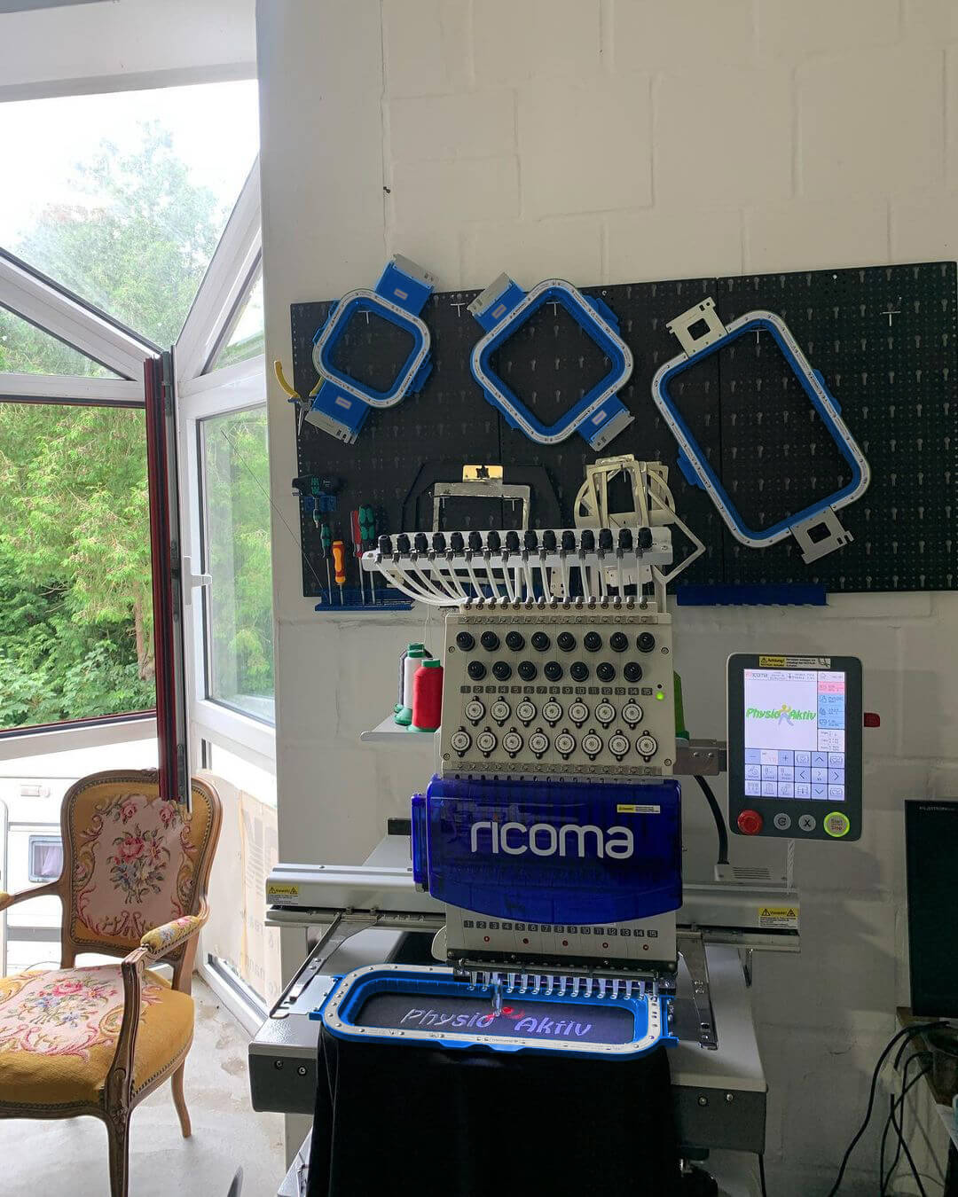 How to Remove Embroidery from a Jacket: Step-by-Step Guide