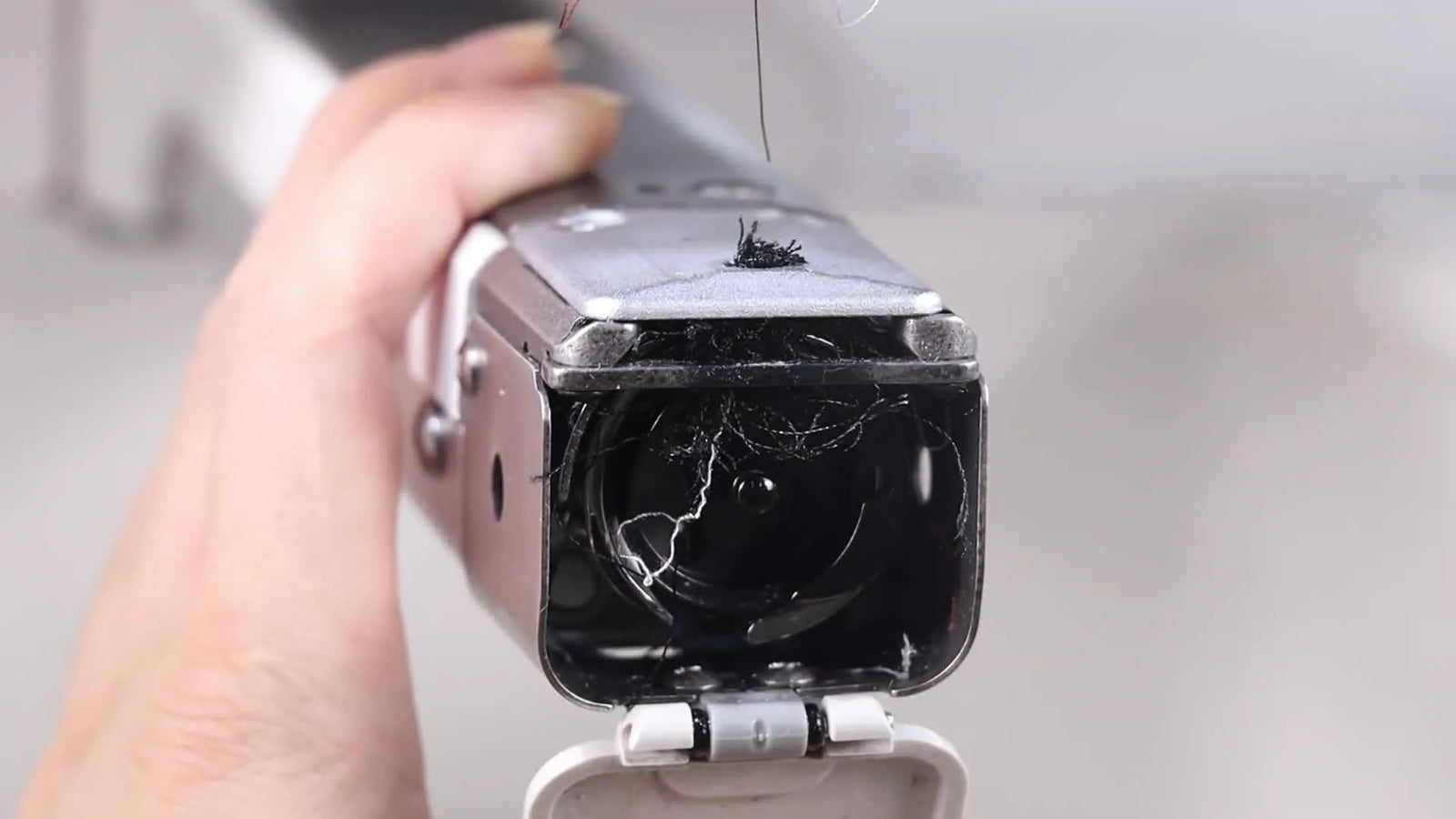 Stop the Bird Nest: A Smartstitch Multi-Needle Fix That Saves Your Hook (and Your Sanity)