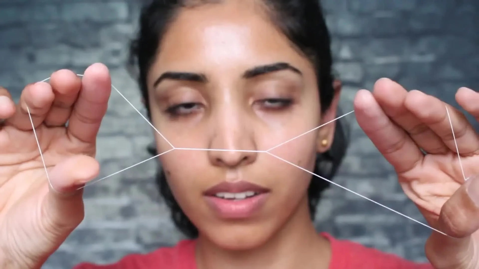 Ниточная эпиляция всего лица дома: виски, подбородок, верхняя губа и лоб — подробный гид