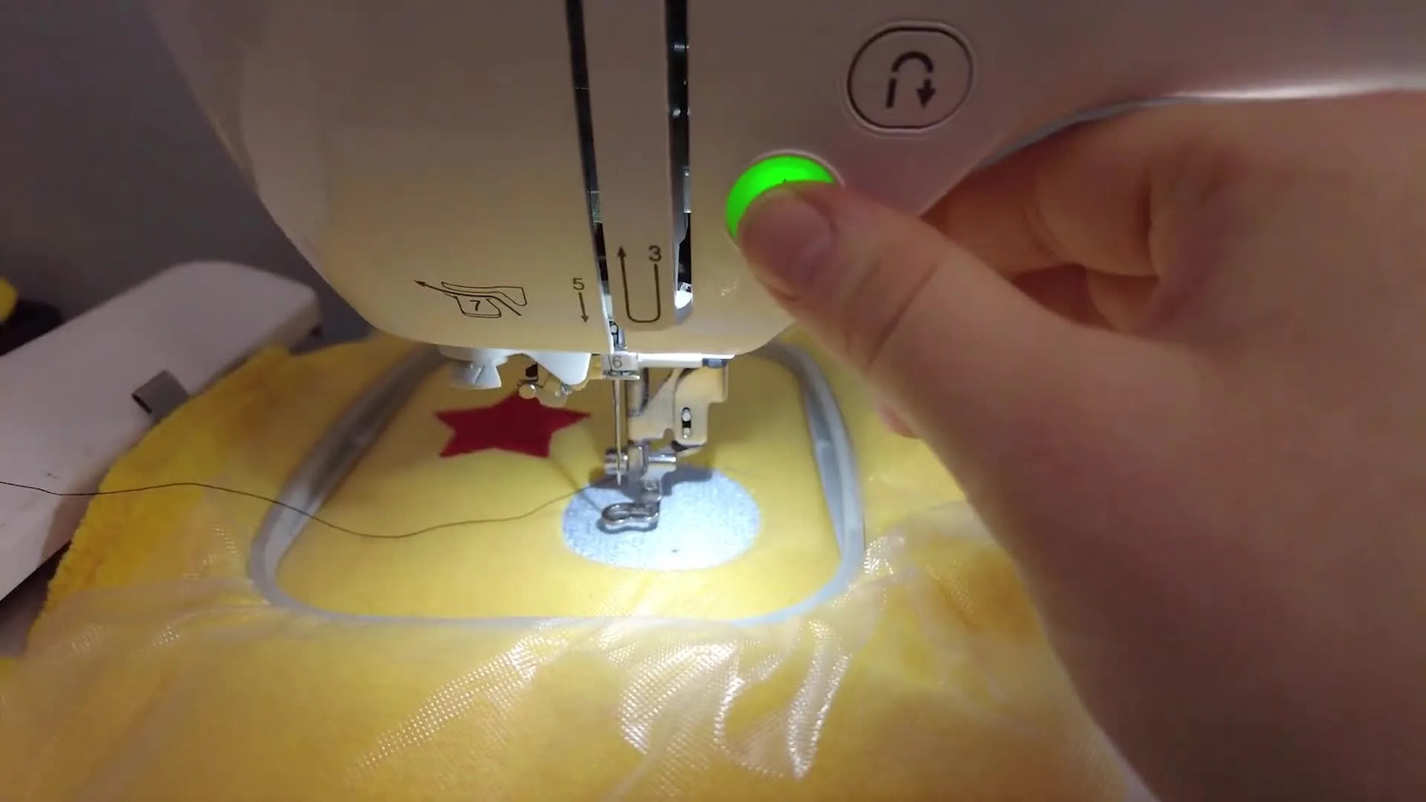 From Hatch to a Brother PE800/SE1900 Stitch-Out: The Clean USB Export, the Fleece Hoop “Sandwich,” and the Fix for That Annoying Oval Circle