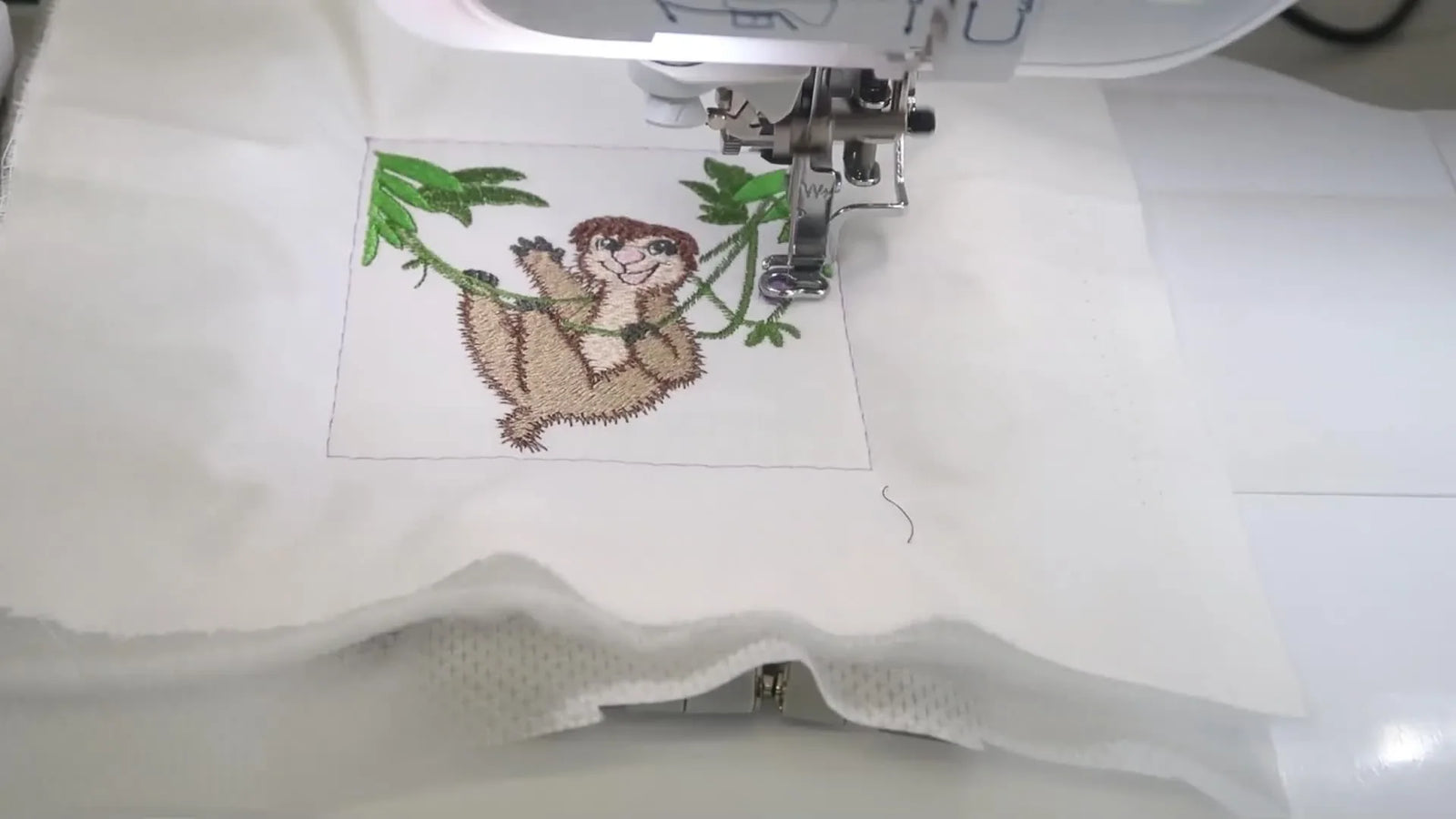 Basting Stitches That Actually Behave: Float Thick Layers, Nail Quilt-Block Alignment, and Stop Re-Hooping Drama