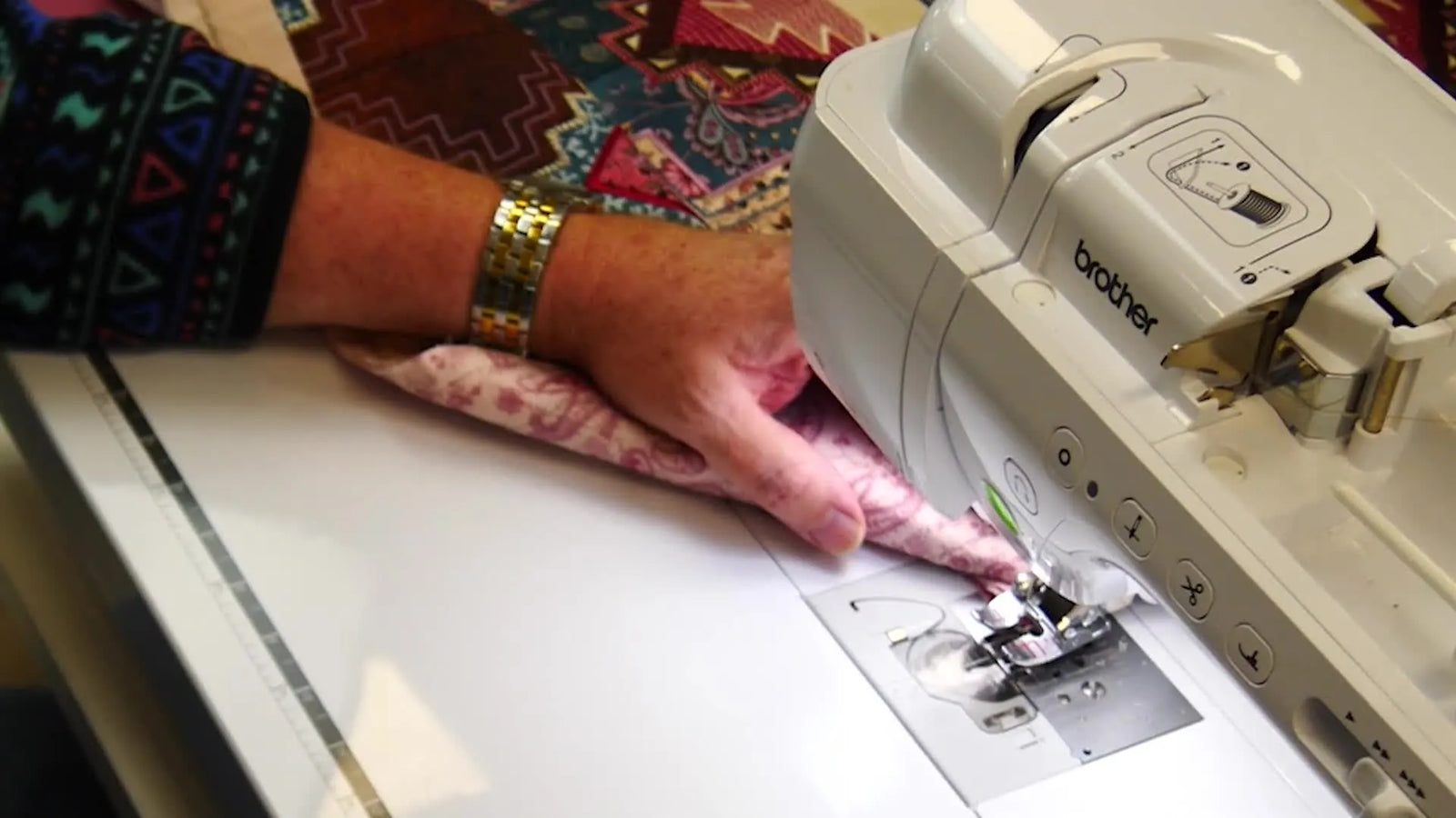 From Embroidered Quilt Blocks to a Boxy Floor Cushion: The Row-by-Row Method, a Centered Zipper, and Corners That Don’t Blow Out