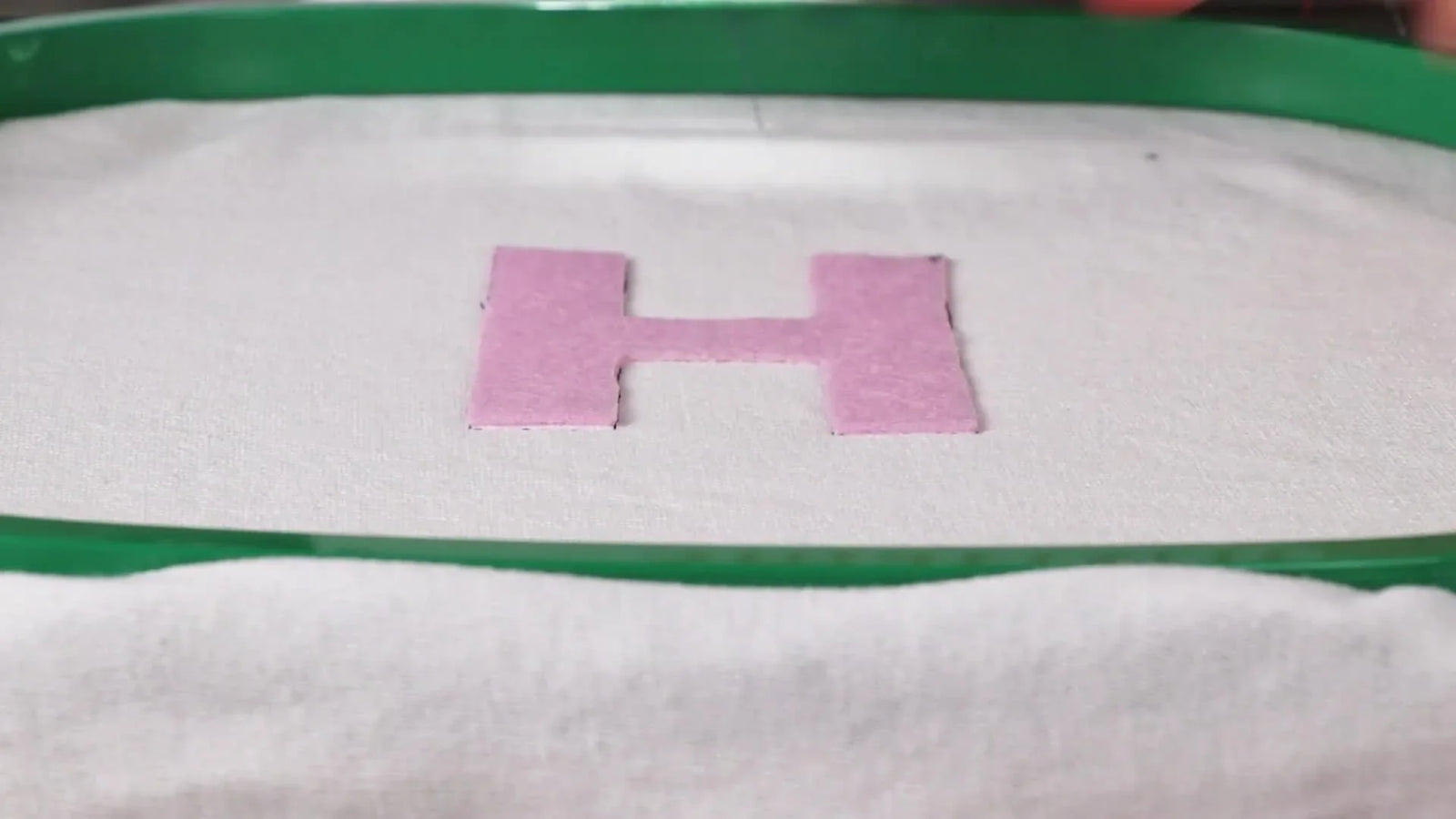 The Pre-Cut Appliqué “H” on a Smartstitch Multi-Needle Machine: Magnetic Hoop Workflow That Stays Accurate (and Fast)